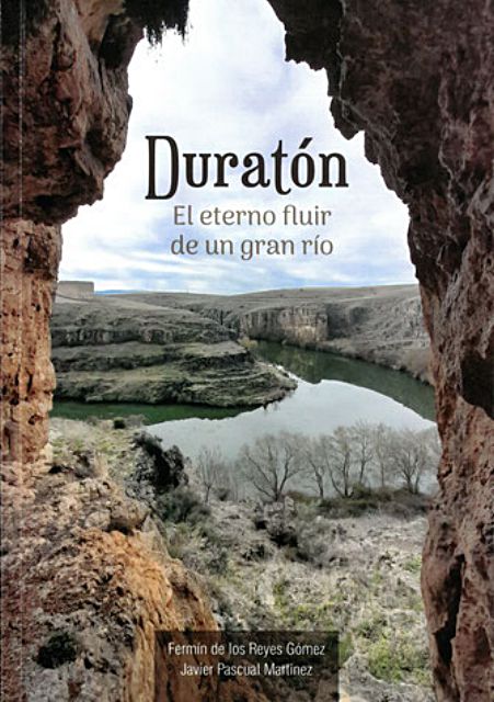 El eterno fluir de un gran río 3 Portada del libro.