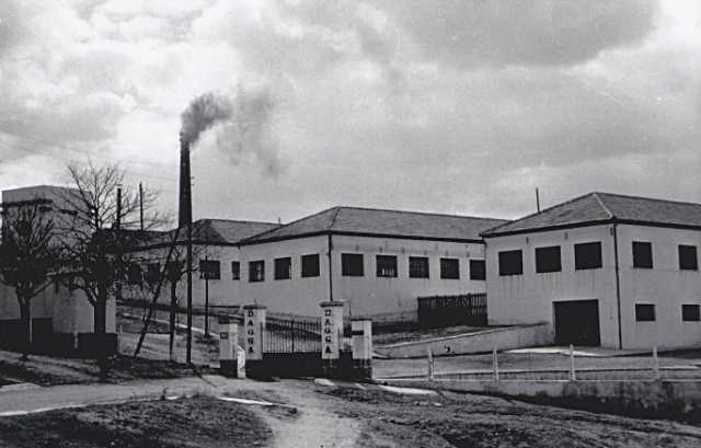 El parque de los depósitos 2 DAGSA (Defensa Antigás S. A.) en las proximidades de los Depósito. Archivo Municipal.