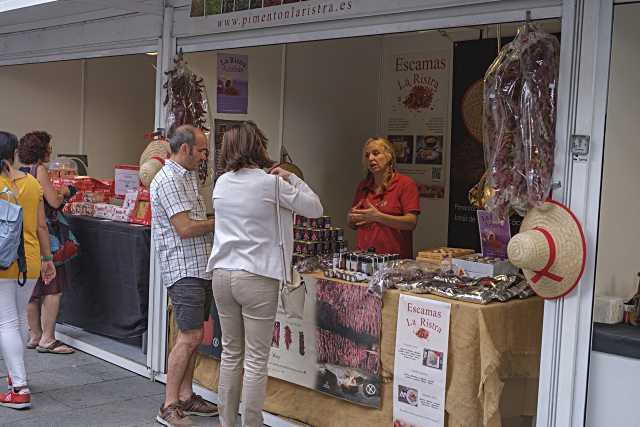 Algunos puestos de la Feria Internacional de la Mujer Rural ProNatura del año pasado.