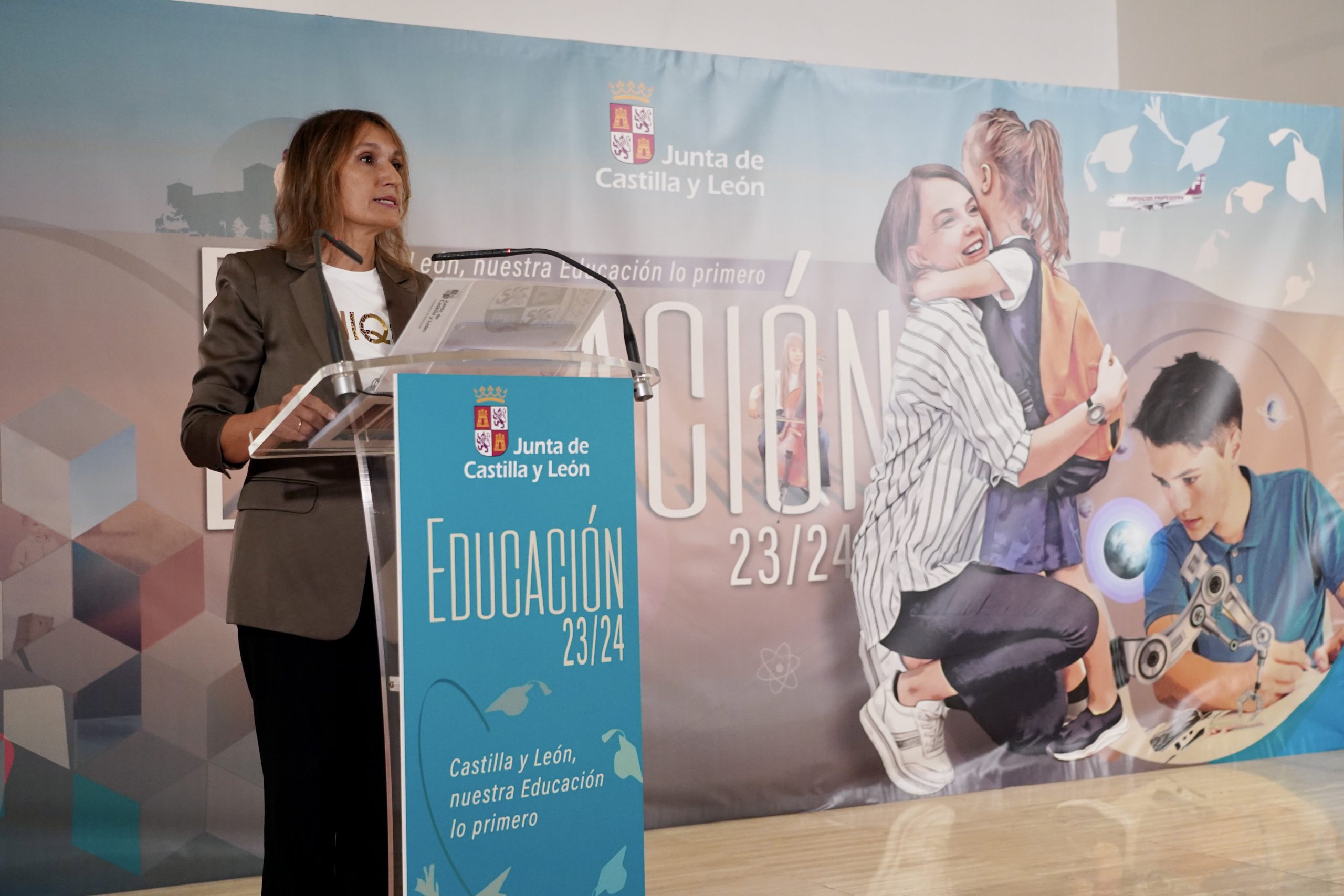 La Consejera de Educación presenta el curso 2023-2024. / Leticia Pérez