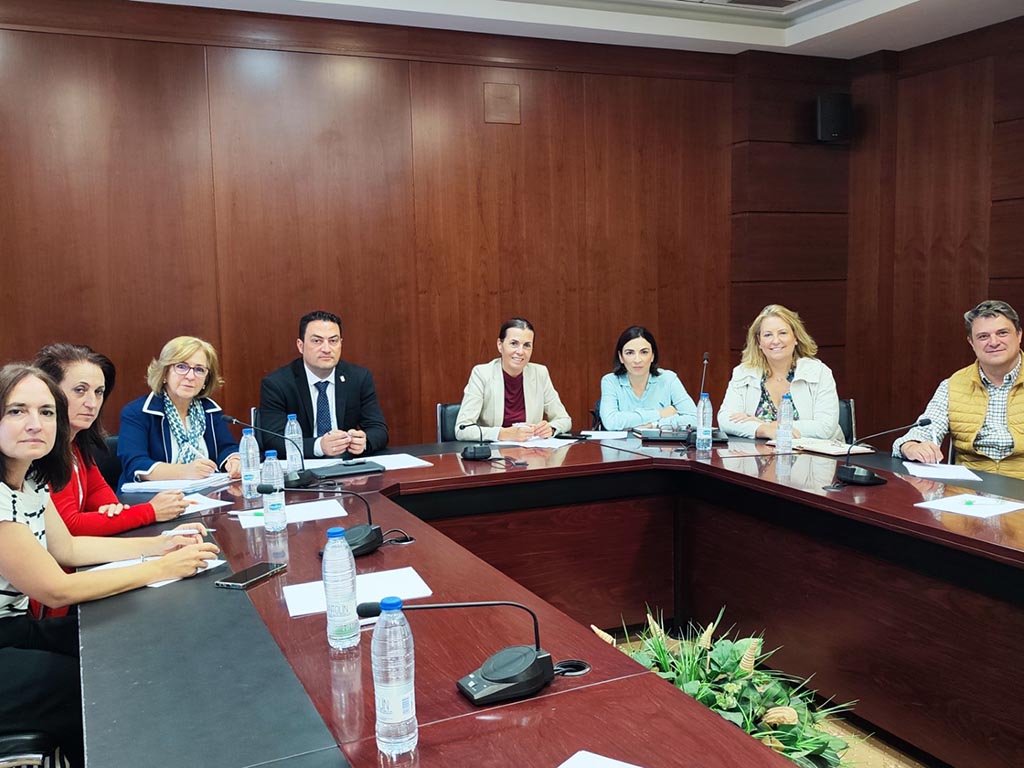 Reunion turismo Diputacion Ayuntamiento