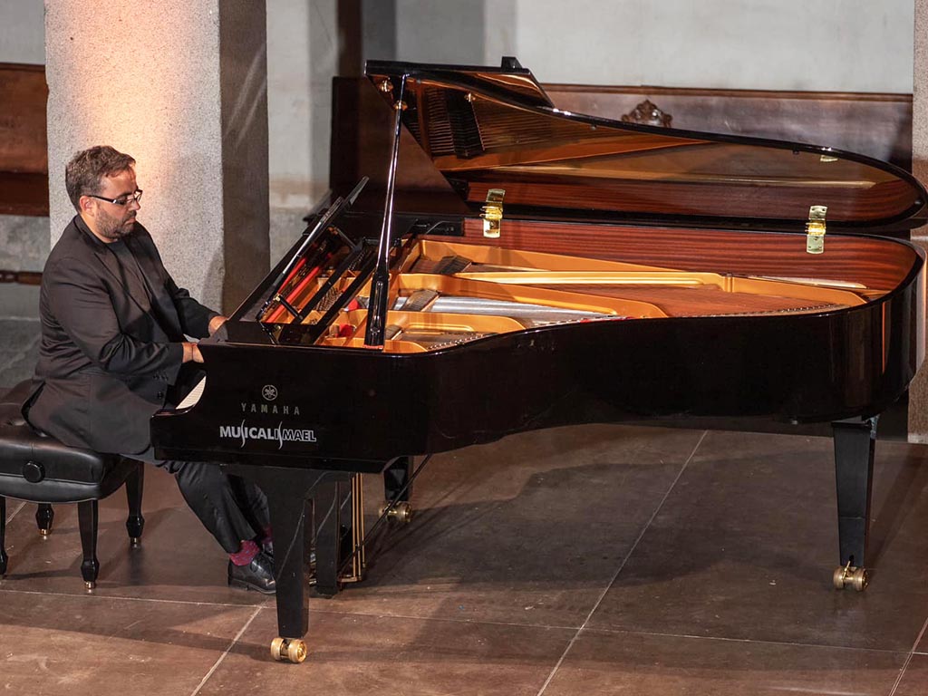 El pianista Manuel Tévar, en una actuación de MUSEG en Segovia. / MUSEG