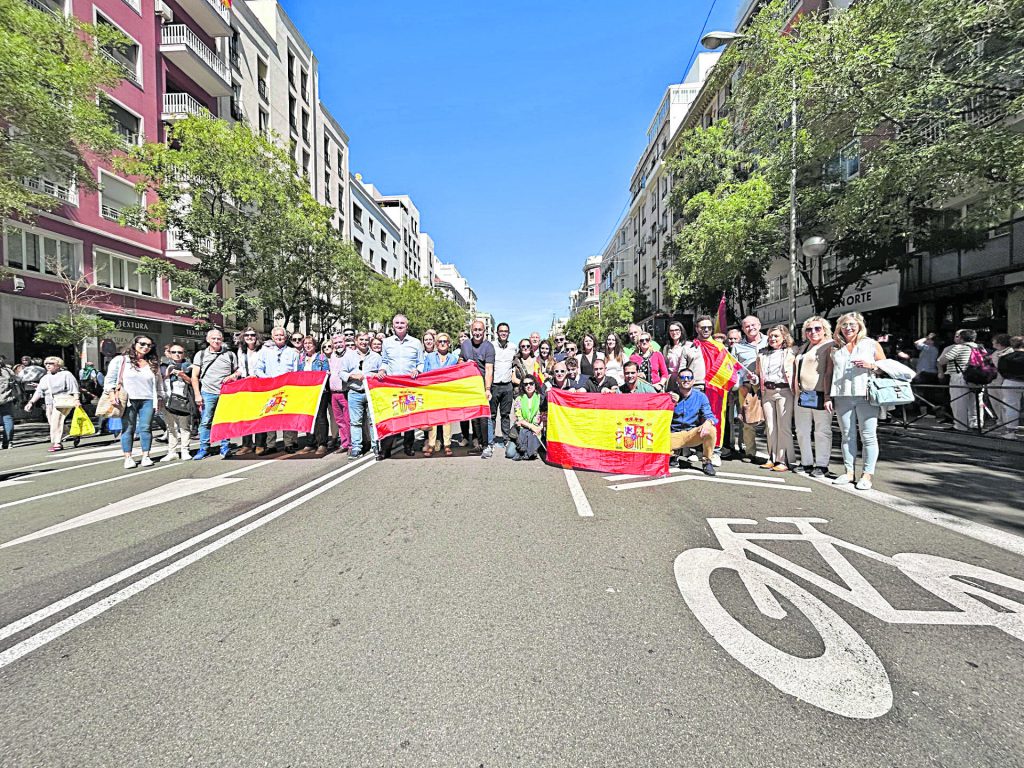 El PP de Segovia y simpatizantes mueven ficha: “Feijóo o amnistía” 2 pp 2