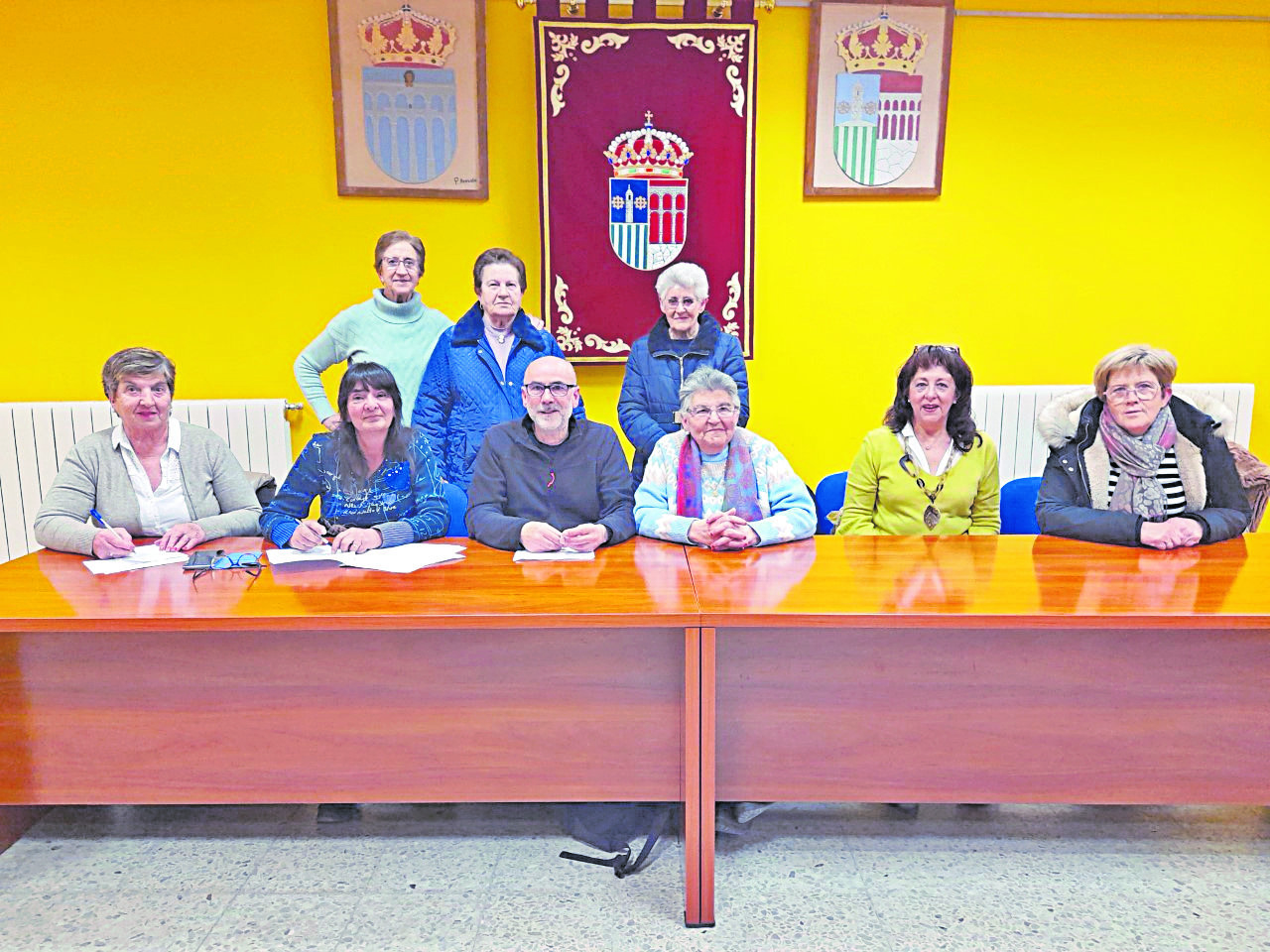 thumbnail nueva junta directiva de la asociacion de jubilados maestro don candido herrero de cantimpalos