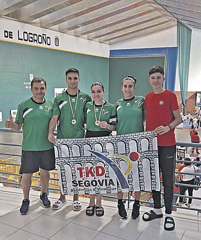 El equipo de competición del Miraflores Bekdoosan que se desplazó a Logroño./ MIRAFLORES