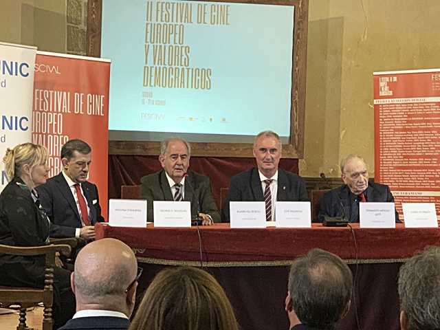 Inauguración de esta segunda edición del FESCIVAL.