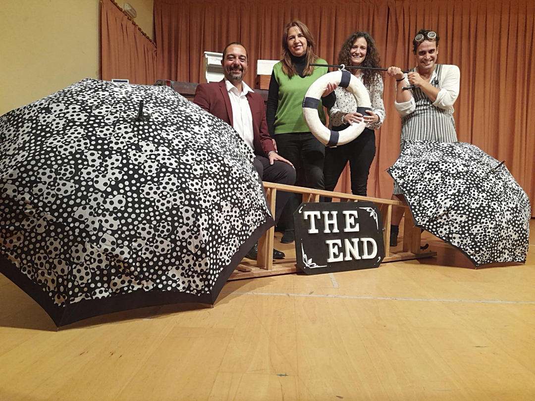 El grupo tras acabar la representación en Cantimpalos.