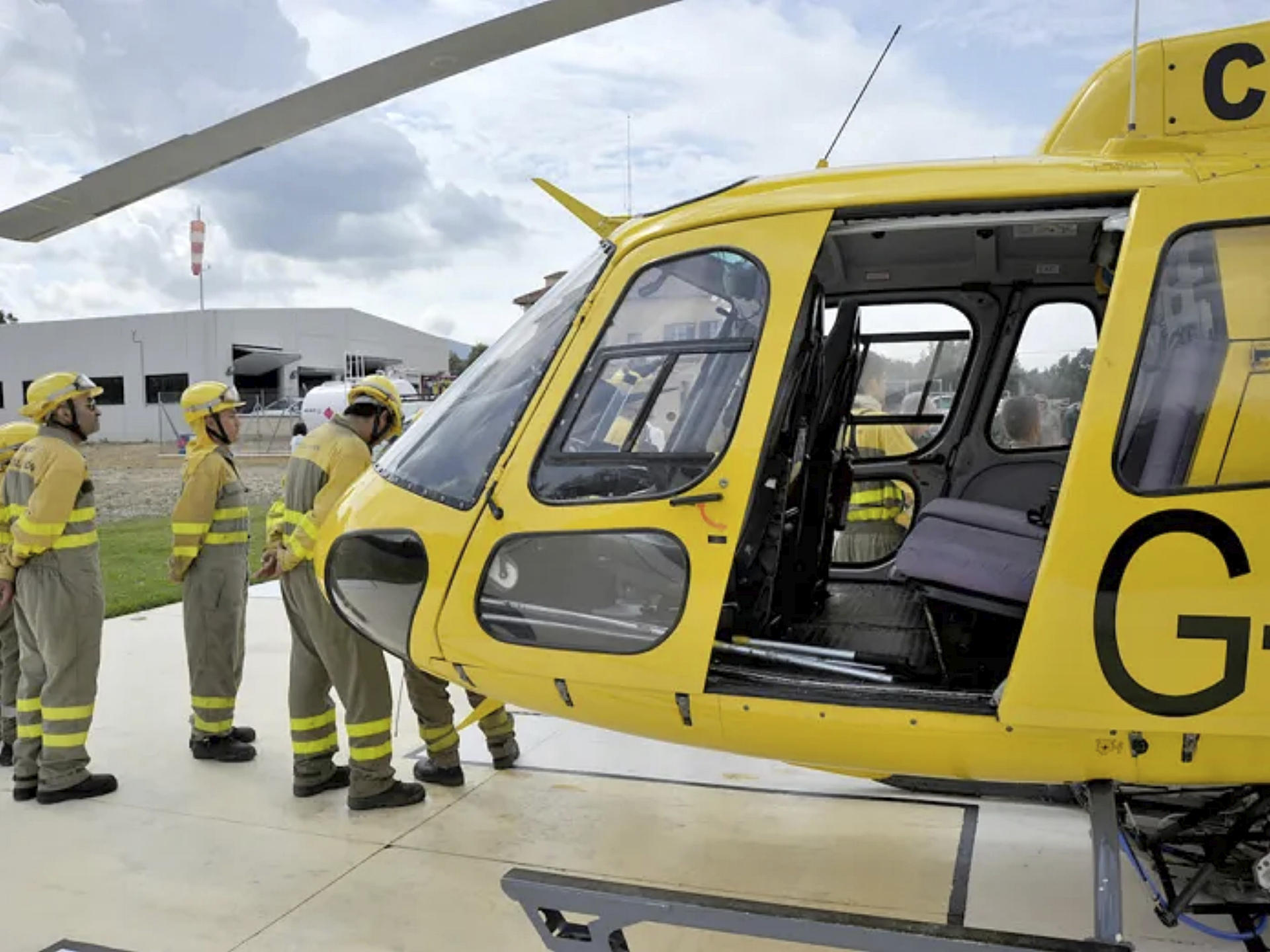 Una unidad helitransportada a punto de despegar.