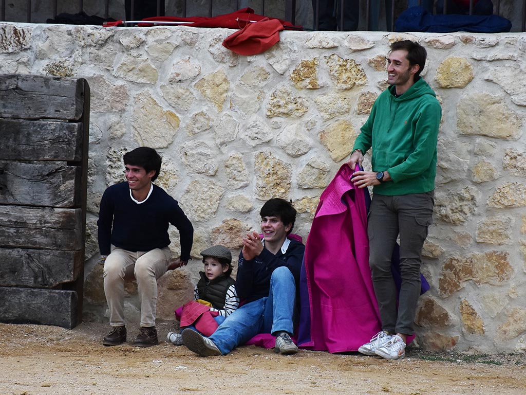 Daniel Hernández, Cayetano de Frutos, Jorge Oliva y Juan Alberto Martínez, en la Escuela Taurina de Segovia. / A.M.