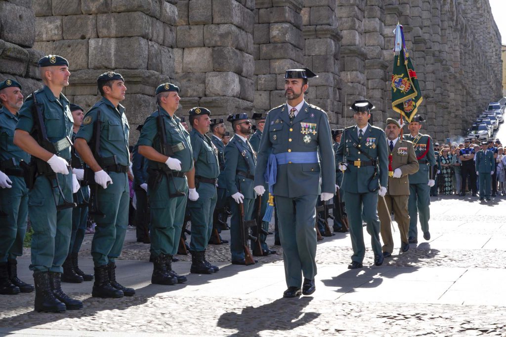 El Acueducto, a los pies de la Guardia Civil en su día grande 2 Fotografia Miguel Angel Fernandez 14 3