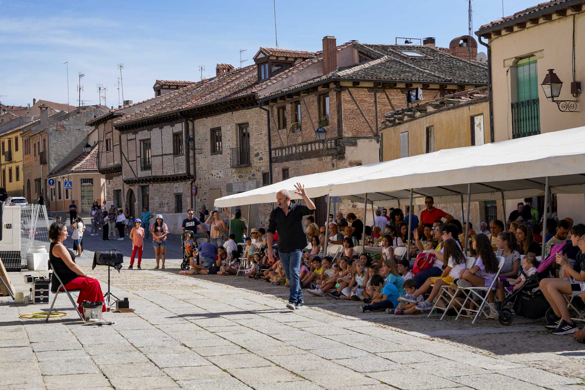 San Lorenzo celebra a lo grande su ‘Día del Vecino’ 2 Actuación del mago Pablo Potter