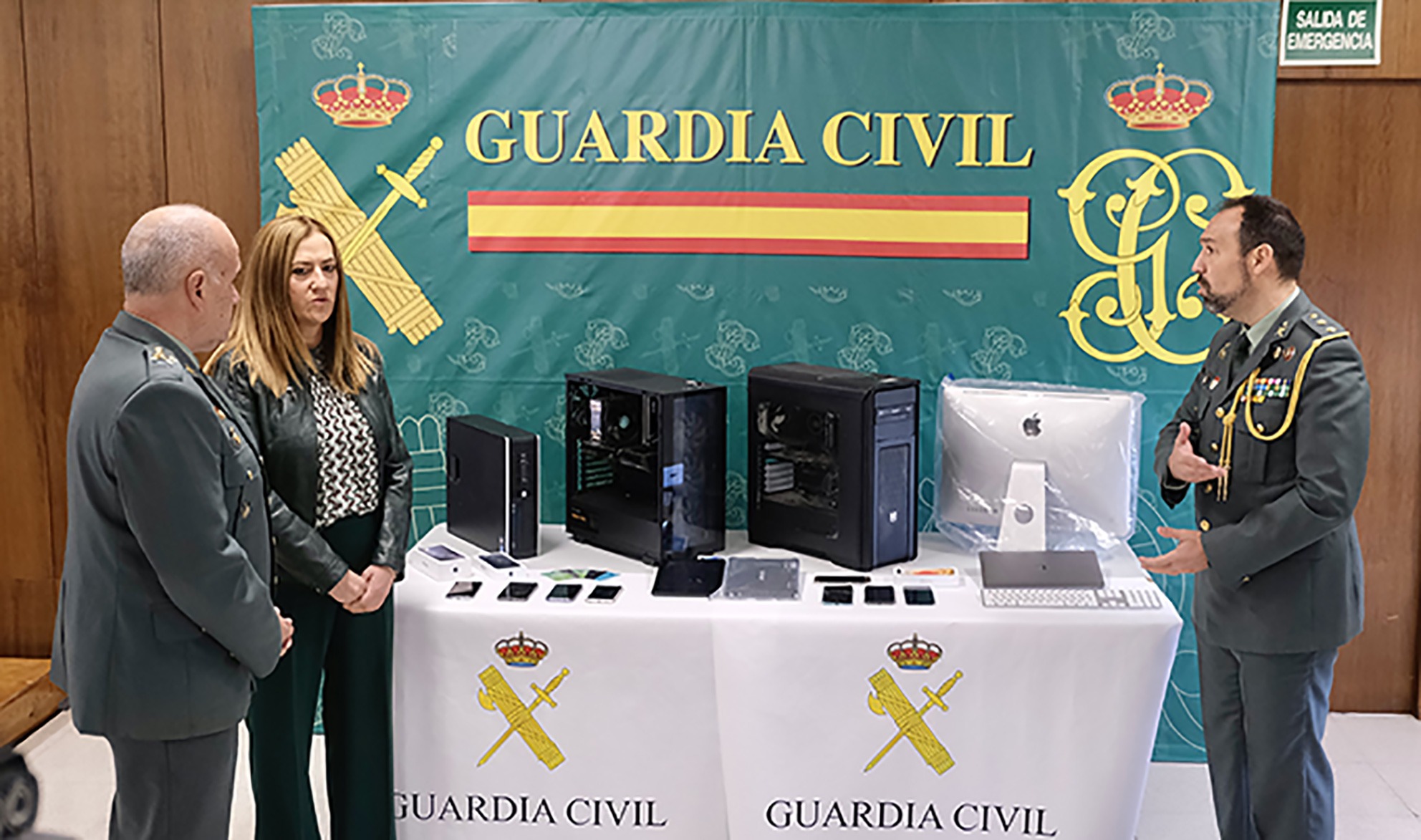 La Delegada de gobierno ofrece una rueda de prensa