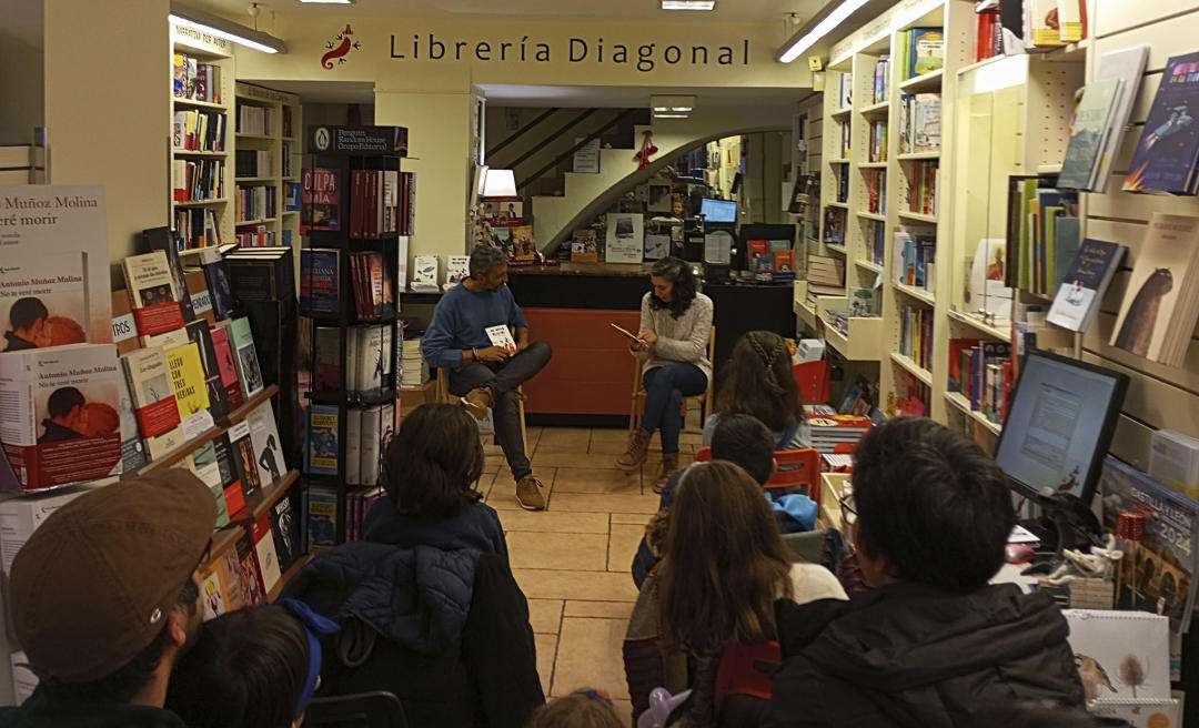 Presentación de ‘El Papagayo Verde’ en la Librería Diagonal.