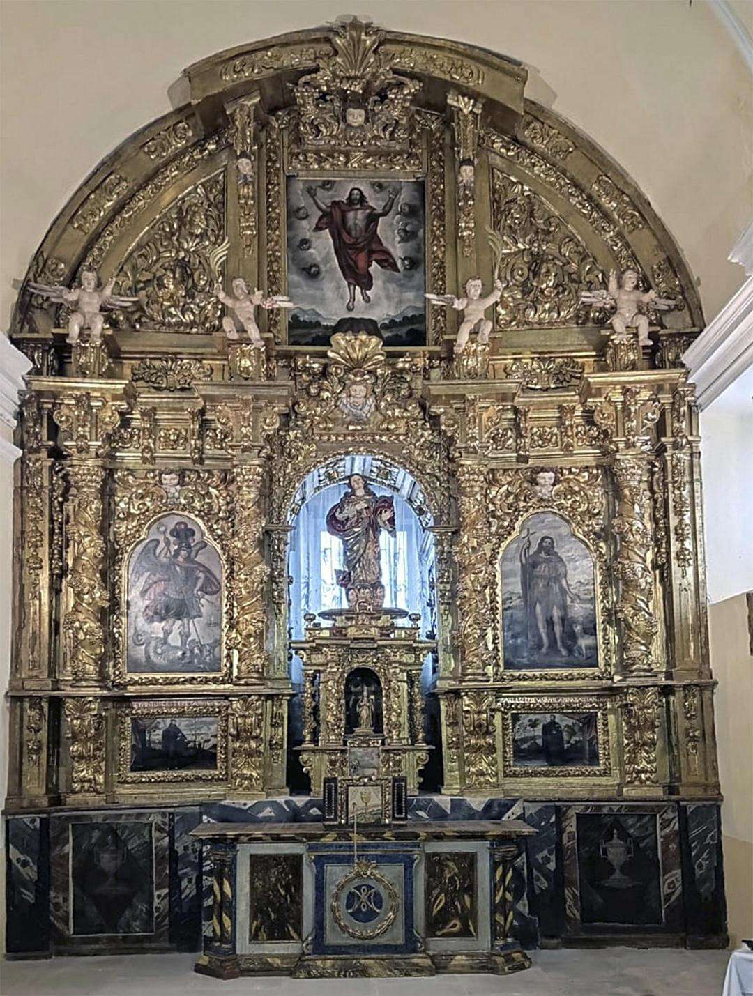El retablo ya restaurado.
