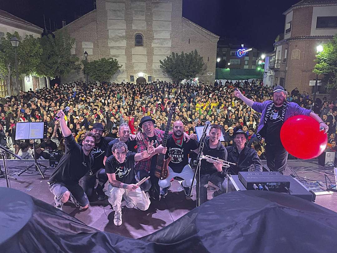 Concierto de 'Los Lebreles' en las pasadas fiestas de Nava.
