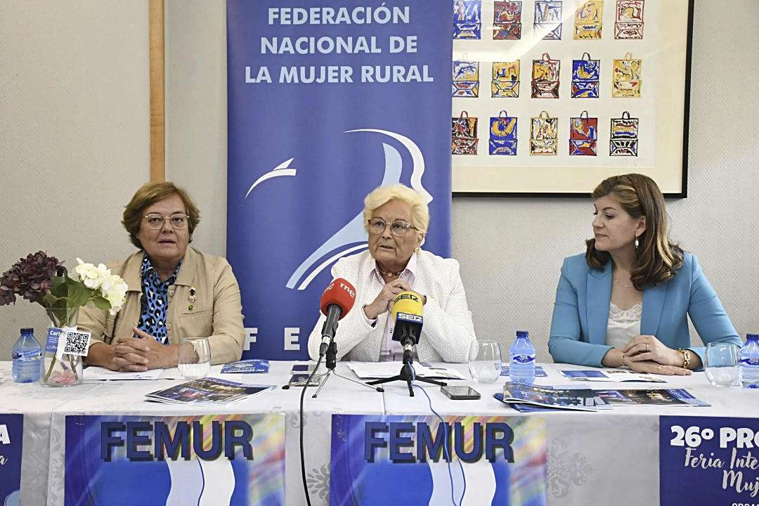 Directivas de FEMUR en una rueda de prensa anterior.
