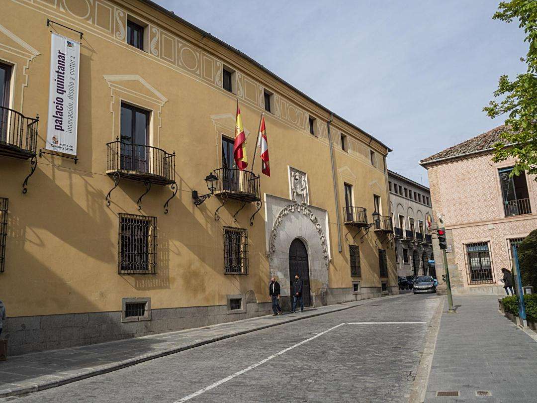 El Palacio del Quintanar de Segovia forma parte de la red de centros culturales de Castilla y León.