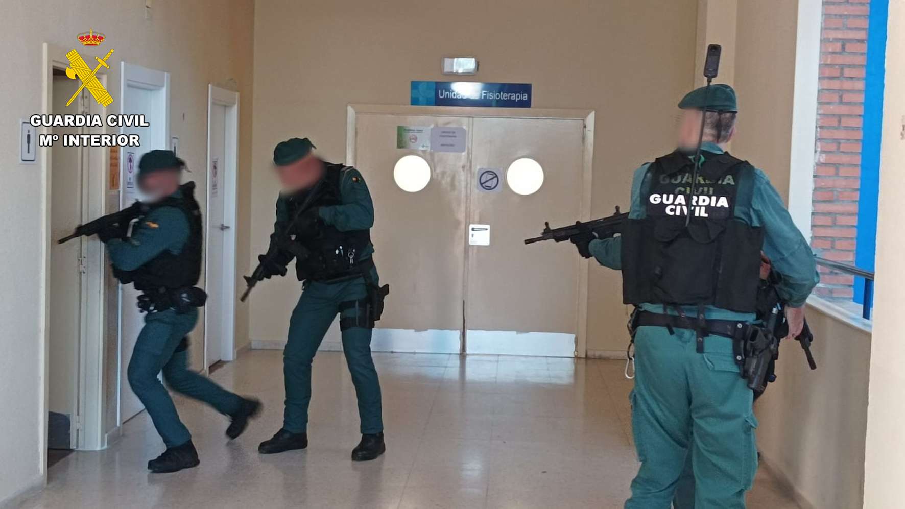 La Guardia Civil ejecuta un simulacro de atentado terrorista en Pe�nda de Bracamonte (Salamanca)