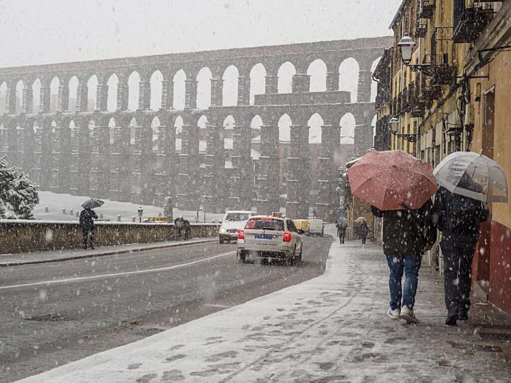 La predicción para 2024 afirma que nos espera una Semana Santa convulsa, con frío, lluvia y hasta nieve. La predicción para 2024 afirma que nos espera una Semana Santa convulsa, con frío, lluvia y hasta nieve.