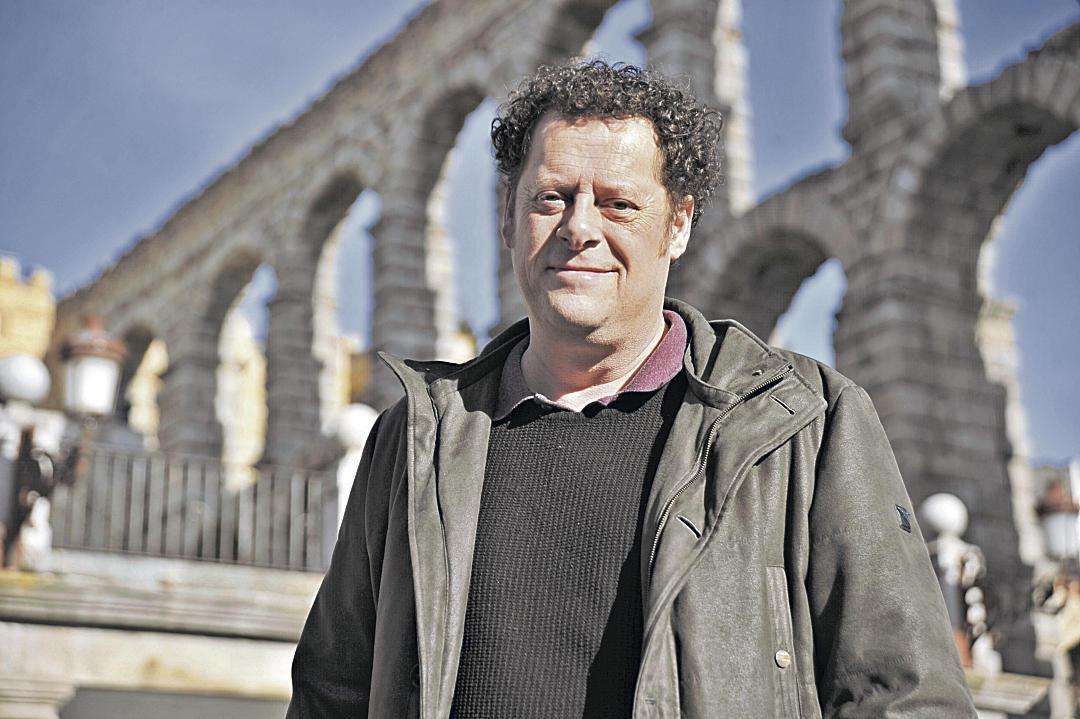 El historiador segoviano Eduardo Juárez Valero. Kamarero.