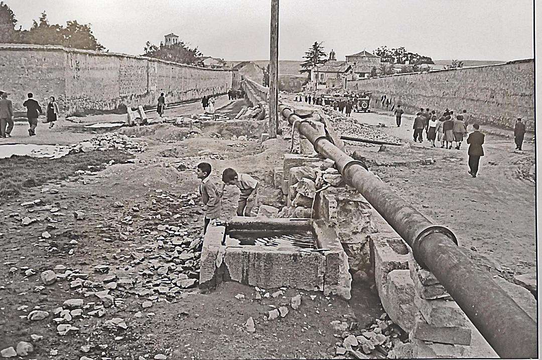 Obra en Cañuelos y avenida Padre Claret. / Foto Río