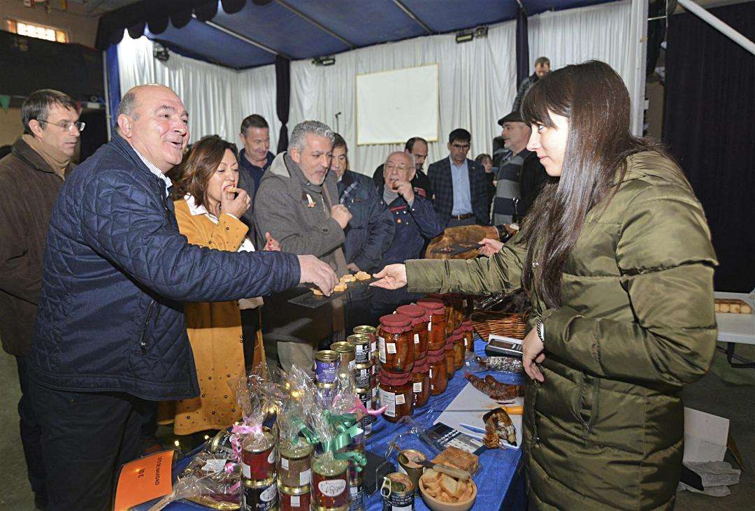 Uno de los expositores de la feria ‘Hecho en el Pueblo’.