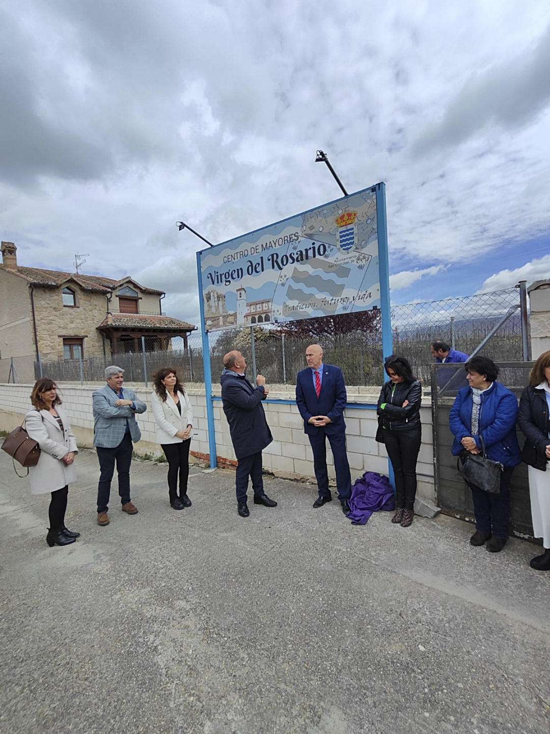 Visita a la residencia de la localidad.