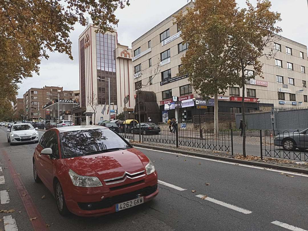 Calle de Ezequiel González. Calle de Ezequiel González.