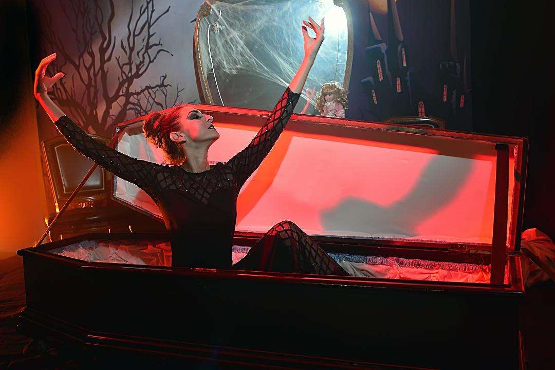 La obra 'Draculina' en su representación en Elche.