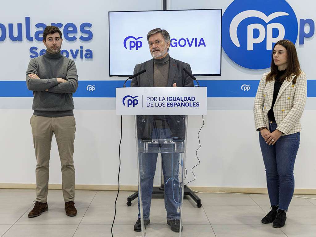 Los procuradores del Partido Popular por Segovia, Javier Carpio, Francisco Vázquez y Elena Rincón, hacen balance del año 2023. / NACHO VALVERDE - ICAL