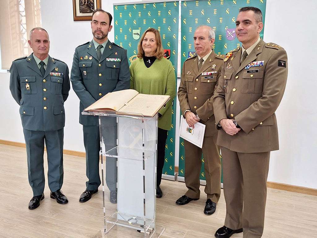 Libro Academia Artilleria