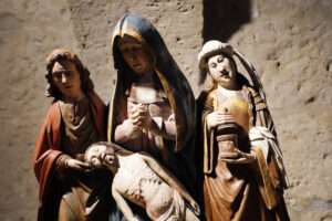 La Diputaci�e Valladolid entrega cinco im�nes restauradas por la Fundaci�dades del Hombre a sus ayuntamientos La Diputaci�e Valladolid entrega cinco im�nes restauradas por la Fundaci�dades del Hombre a sus ayuntamientos