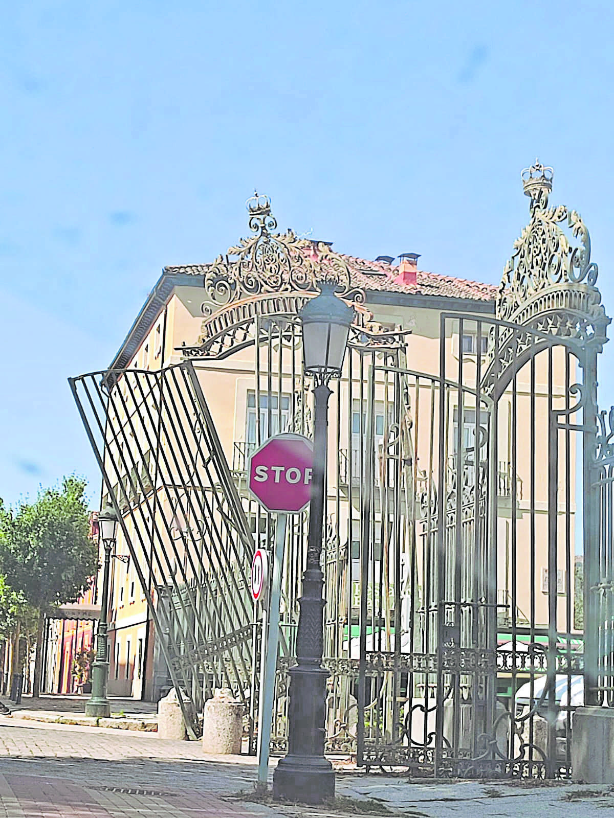 puerta de segovia la granja
