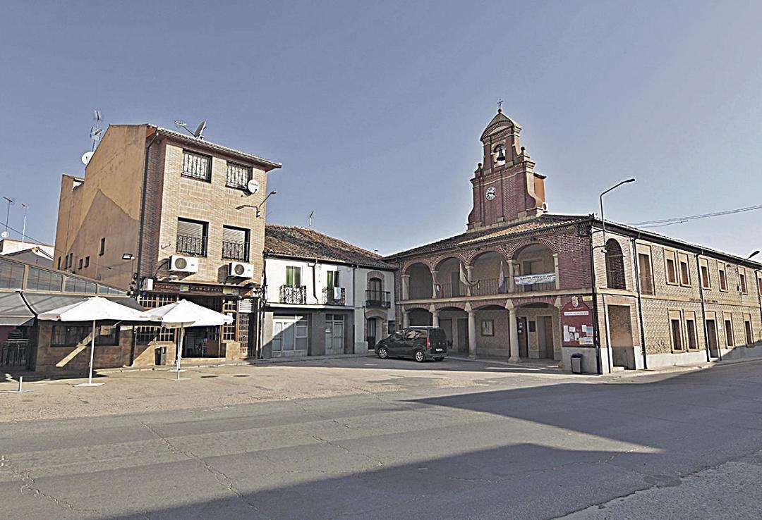 Mozoncillo recibe a la Navidad por todo lo alto.