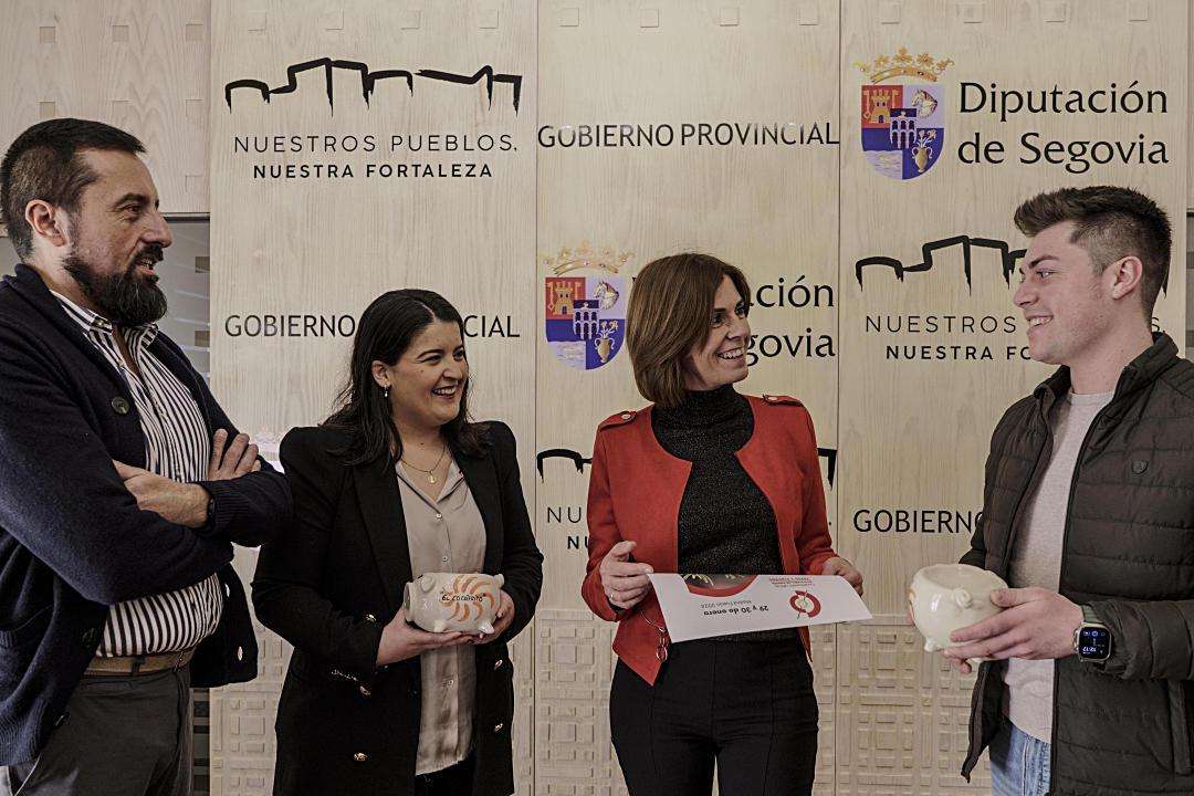 Jesús Castellanos, Magdalena Rodríguez y José María Simón durante el acto de presentación.