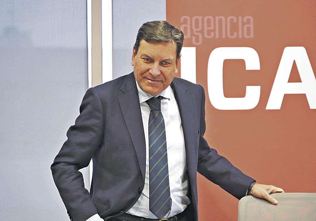 El consejero de Economía y Hacienda participa en los Desayunos de la Agencia Ical