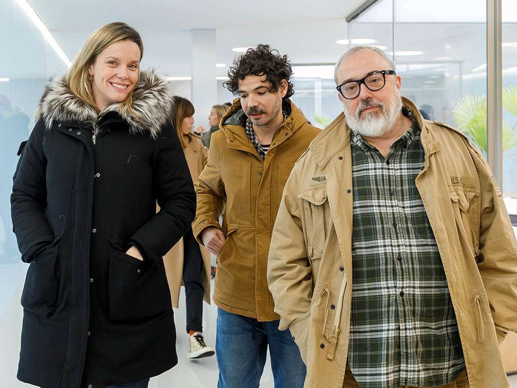 La actriz Carolina Bang y los directores Rodrigo Ruiz Gallardón y Alex de la Iglesia. / NACHO VALVERDE - ICAL