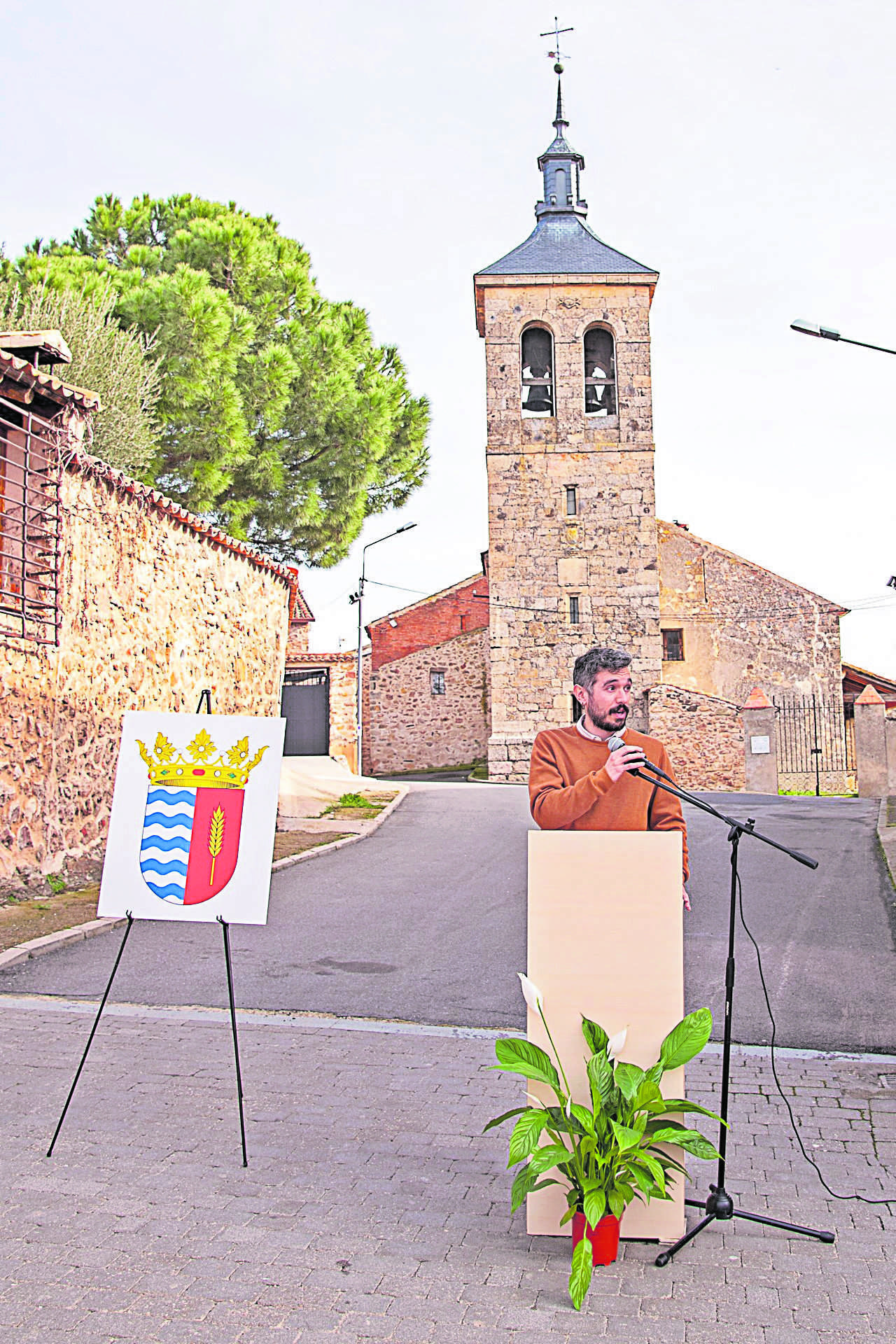 Bandera y Escudo ARMUNŞA LHG 7669 LUIS HORCAJADA (1)