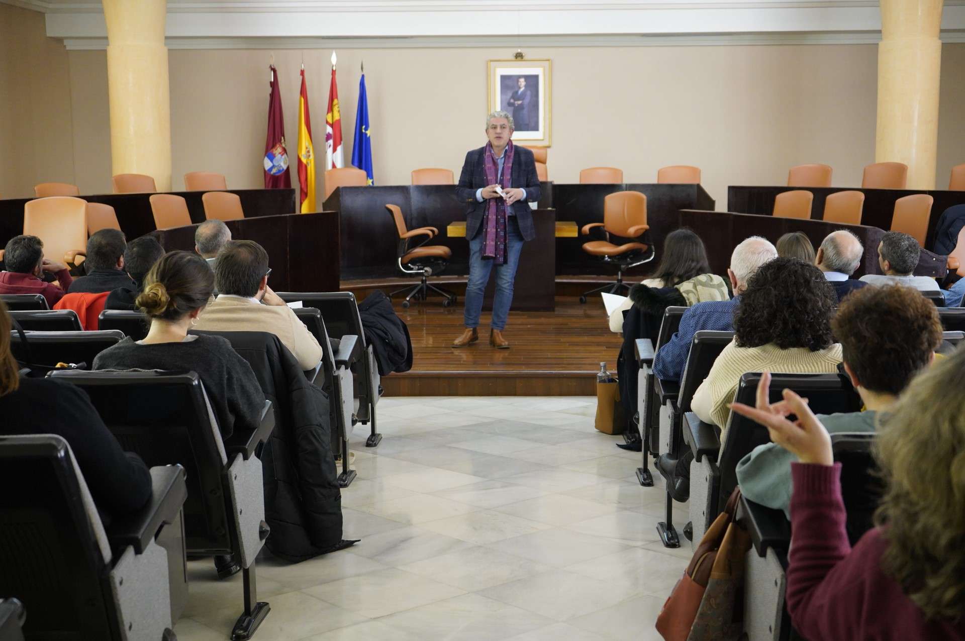 Intervención de José María Bravo, en el inicio del curso de la Escuela de Gestión y Buen Gobierno. / EL ADELANTADO