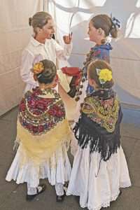 Gitanas de Arcones. / Valmorisco. Festival Internacional de Danzas La Esteva 2023. Gitanas de Arcones. / Valmorisco. Festival Internacional de Danzas La Esteva 2023.