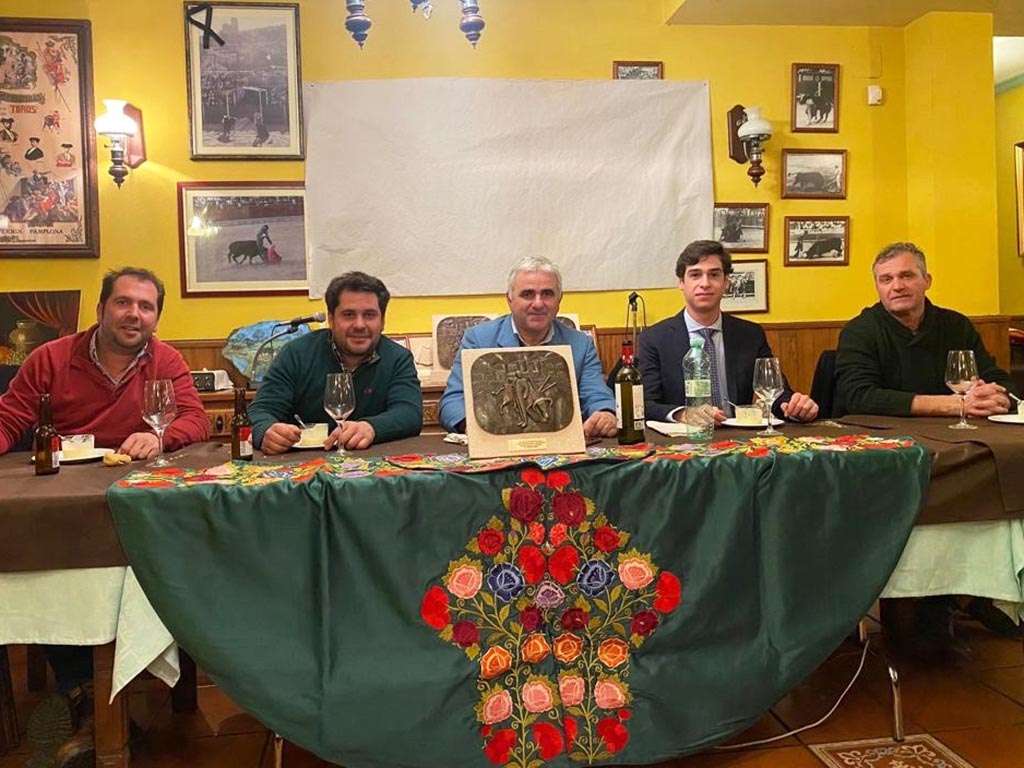 Coloquio de la Peña Taurina 'Victoriano de la Serna' en Sepúlveda.