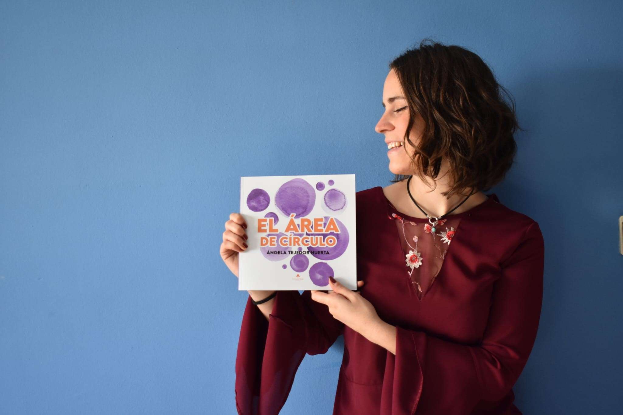 angela con su primer cuento el area de circulo