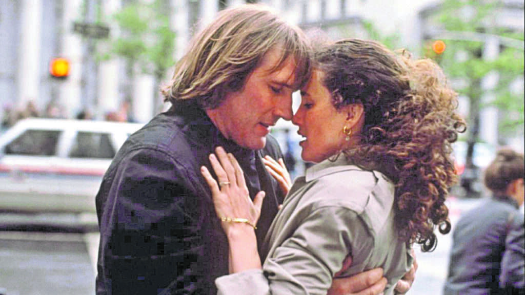 Escena de la película ‘Matrimonio de conveniencia’ con Gérard Depardieu y Andie MacDowell.