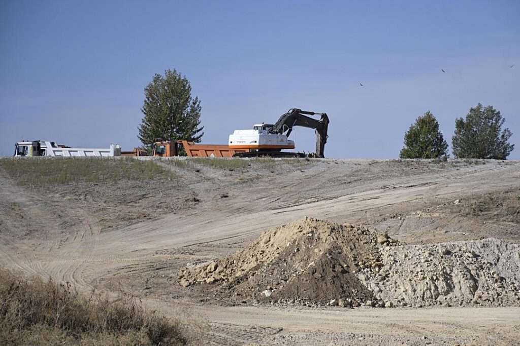 Inicio de las obras de urbanización del futuro Complejo Asistencial y Educativo de Segovia