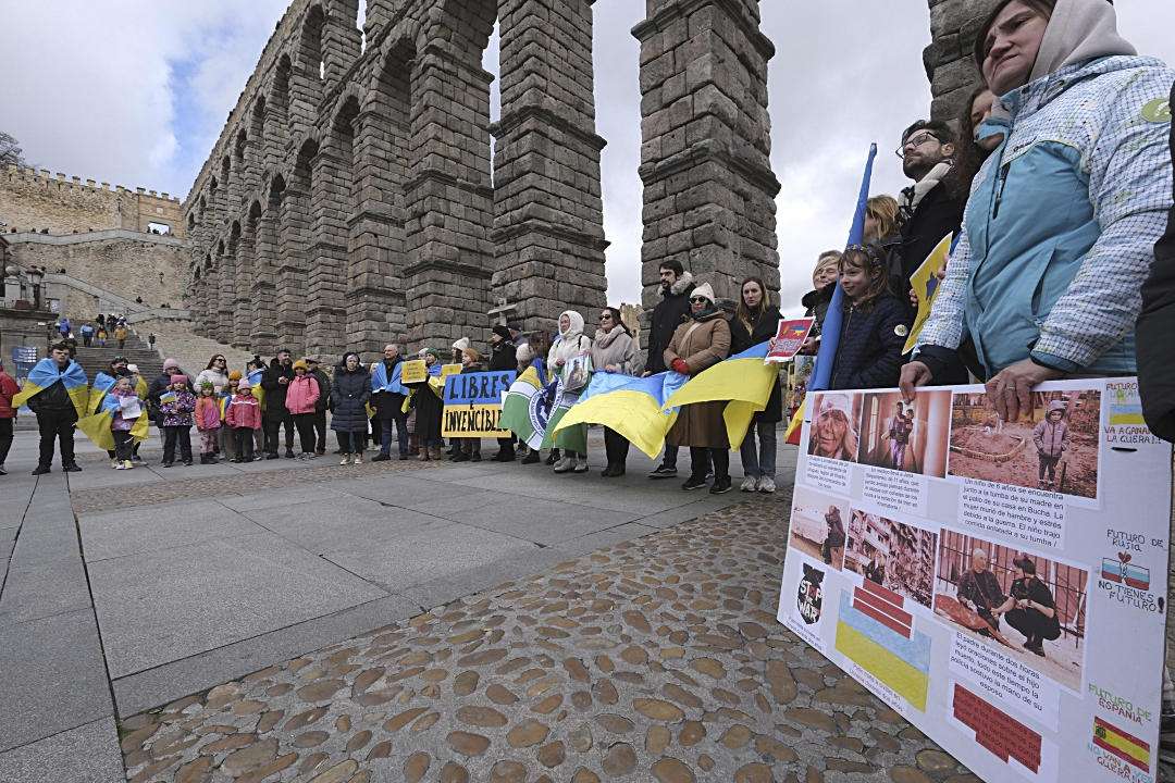 Concentración a favor Ucrania en el Acueducto.