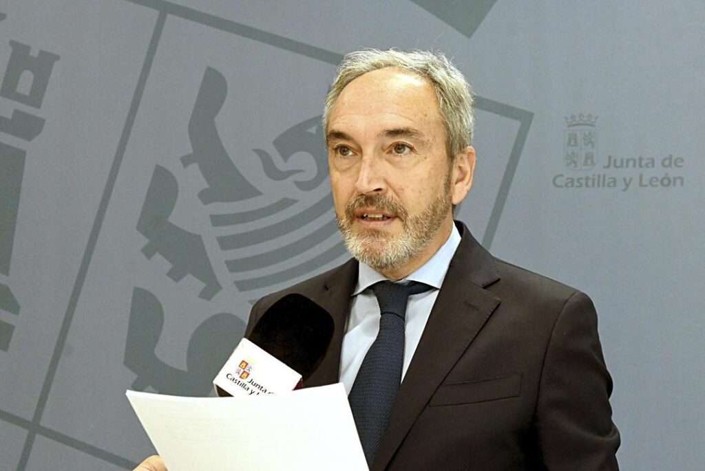 El secretario general de Industria, Comercio y Empleo, Alberto Díaz Pico, valora los datos de la EPA del segundo trimestre del año 2023