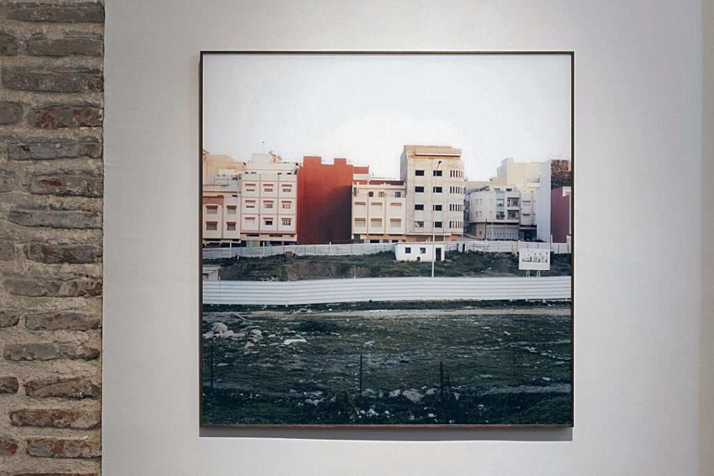 3 Yto Barrada Mur Rouge Figure 5 2006 Collegium Collection Photo Roberto Ruiz