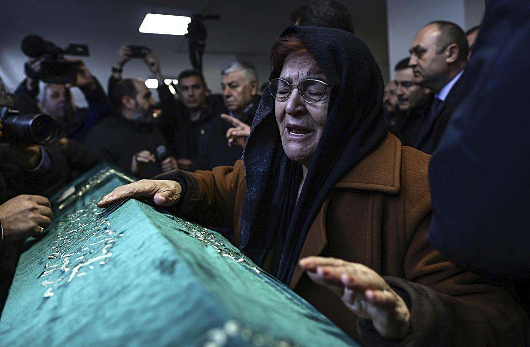 Ataque yihadista contra una iglesia en Estambul, con un muerto, el pasado lunes. EFE/Erdem Sahim.