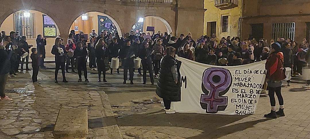 Batucada en Ayllón durante el 8-M de 2023