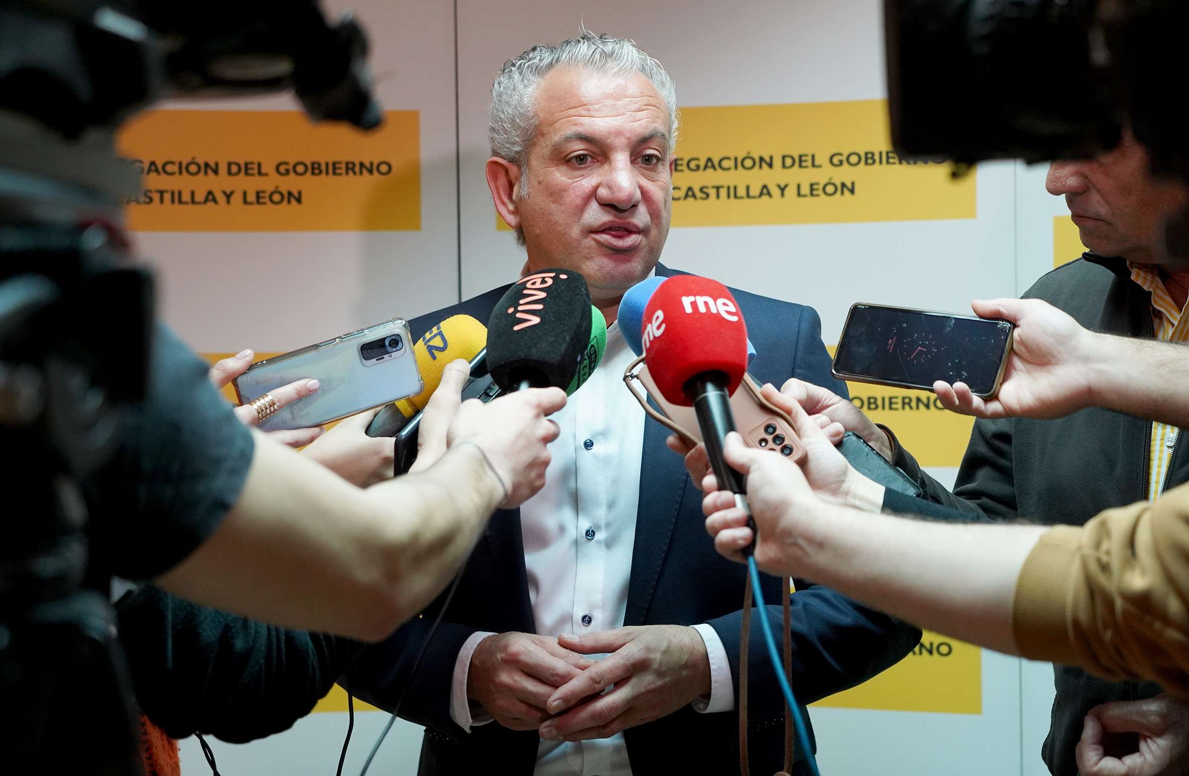 El delegado del Gobierno informa sobre las protestas de agricultores que dificultan el tráfico en la comunidad